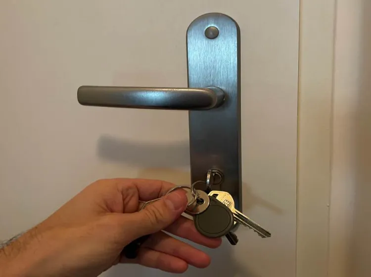 A legtöbb cseh ezt csinálja. A Feng Shui szerint emiatt akár ezreket is veszíthetsz